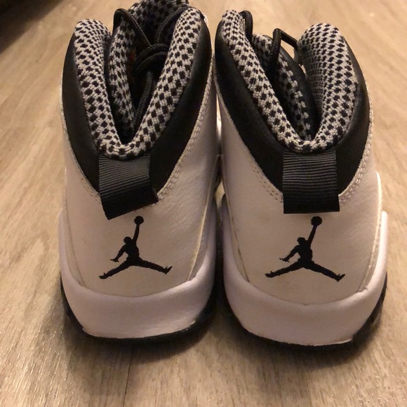 Retro 10 Jordan - Picture 5 of 5